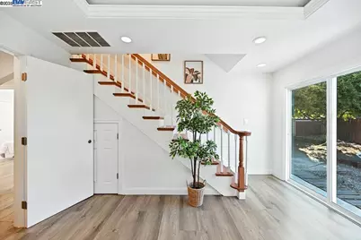 3419 Del Valle Cir, San Leandro, CA 94578 - Photo 20