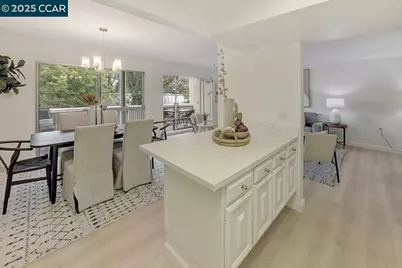 2940 Tice Creek Dr #6, Walnut Creek, CA 94595 - Photo 10