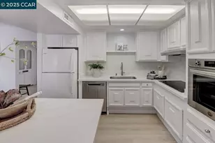 2940 Tice Creek Dr, Walnut Creek, CA 94595 - Photo 8