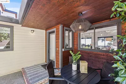 17032 Broadway Ter, Oakland, CA 94611 - Photo 6