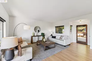 17032 Broadway Terrace, Oakland, CA 94611 - Photo 12