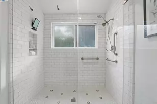 2402 Royal Oaks Dr, Alamo, CA 94507 - Photo 24