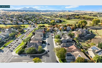 2387 Fernwood Ln, Brentwood, CA 94513 - Photo 44