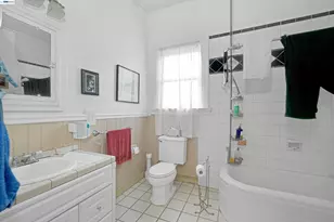742 B St, Hayward, CA 94541 - Photo 40