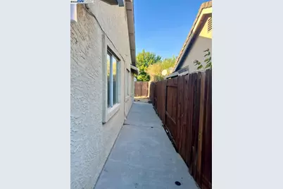 1201 Xandria Drive, Sacramento, CA 95838 - Photo 28