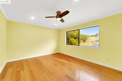 225 Skyline Dr, Vallejo, CA 94591 - Photo 32