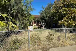 1988 Calaveras Dr, Pittsburg, CA 94565 - Photo 16