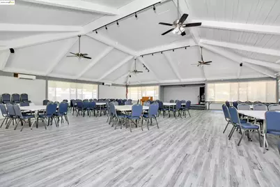 232 Queens Way, Pittsburg, CA 94565 - Photo 36