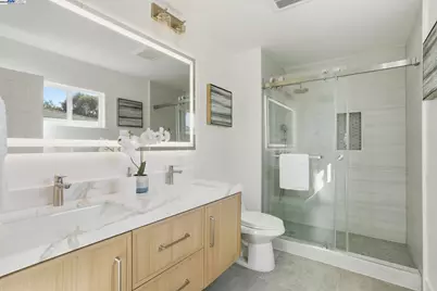 79 Park Sharon Dr, San Jose, CA 95136 - Photo 16