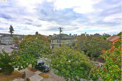 672 33rd St, Oakland, CA 94609 - Photo 20