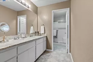 60 South St, Tracy, CA 95376 - Photo 28