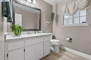 60 South St, Tracy, CA 95376 - Photo 32