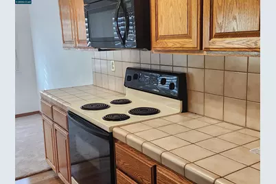 21109 Gary Dr #303, Hayward, CA 94546 - Photo 6