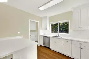 2106 Woodbine Ave, Oakland, CA 94602 - Photo 12