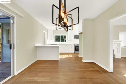 2106 Woodbine Ave, Oakland, CA 94602 - Photo 32