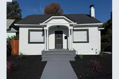 2106 Woodbine Ave, Oakland, CA 94602 - Photo 2