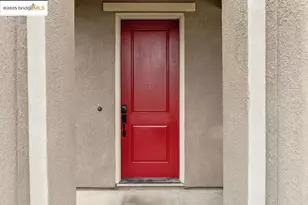 524 Bougainvilla Ct, Brentwood, CA 94513 - Photo 2