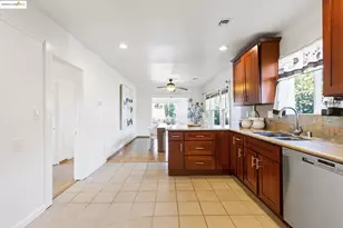 1700 64th Ave, Oakland, CA 94621 - Photo 20