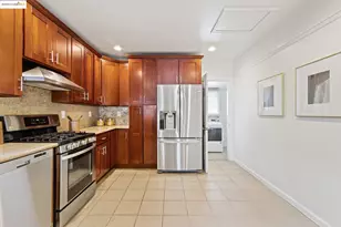 1700 64th Ave, Oakland, CA 94621 - Photo 30