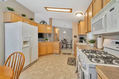 3263 Vineyard #68, Pleasanton, CA 94566 - Photo 12