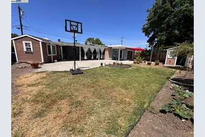 2748 Eastgate Ave, Concord, CA 94520 - Photo 20