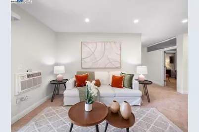 1085 Murrieta Blvd #318, Livermore, CA 94550 - Photo 4