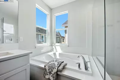 8360 Marine Way, Newark, CA 94560 - Photo 32