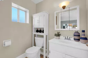 24920 Soto Rd, Hayward, CA 94544 - Photo 22