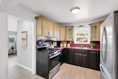 24920 Soto Rd, Hayward, CA 94544 - Photo 14