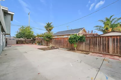 24920 Soto Rd, Hayward, CA 94544 - Photo 44