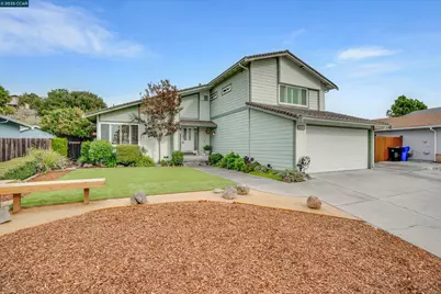 1112 Dennis Ct, Rodeo, CA 94572 - Photo 2