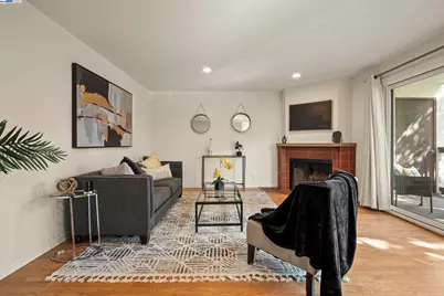 21071 Gary Dr #204, Hayward, CA 94546 - Photo 4