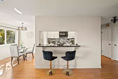 21071 Gary Dr #204, Hayward, CA 94546 - Photo 6