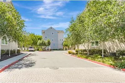 705 Cannery Pl, San Jose, CA 95112 - Photo 22