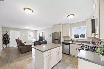 1748 103rd Ave, Oakland, CA 94603 - Photo 6