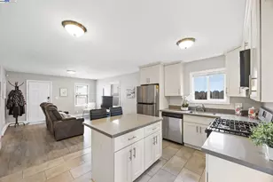 1748 103rd Ave, Oakland, CA 94603 - Photo 6