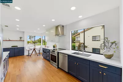 8366 Riesling Way, San Jose, CA 95135 - Photo 12