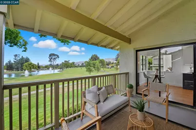 8366 Riesling Way, San Jose, CA 95135 - Photo 16