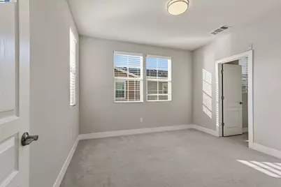 201 Jetty Dr, Richmond, CA 94804 - Photo 20