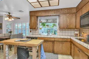 2316 Otto Dr, Stockton, CA 95209 - Photo 10