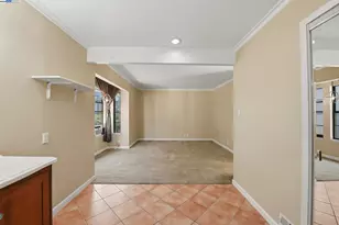 29673 Holiday St, Hayward, CA 94544 - Photo 32