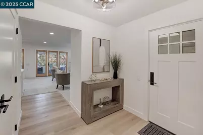 3441 Tice Creek Dr #5, Walnut Creek, CA 94595 - Photo 4