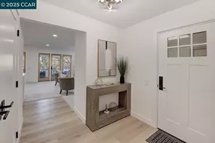 3441 Tice Creek Dr, Walnut Creek, CA 94595 - Photo 4