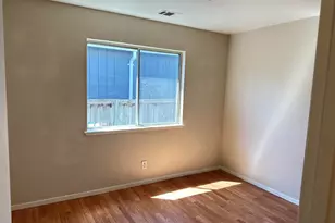 10538 Creekside Cir, Oakland, CA 94603 - Photo 6