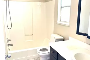 10538 Creekside Cir, Oakland, CA 94603 - Photo 14