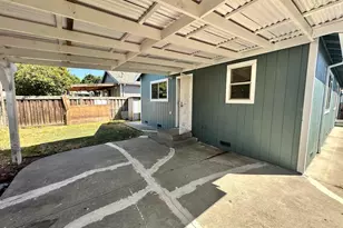 10538 Creekside Cir, Oakland, CA 94603 - Photo 22