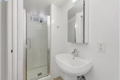 9455 Macarthur Blvd, Oakland, CA 94605 - Photo 26