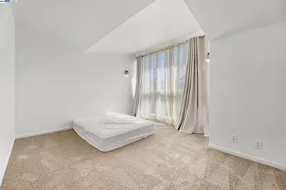 9455 Macarthur Blvd, Oakland, CA 94605 - Photo 22