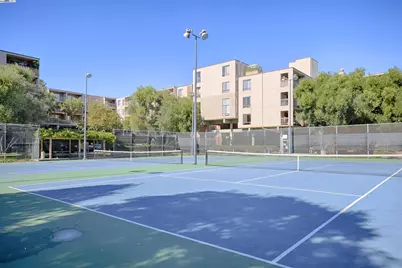 320 Civic Dr #404, Walnut Creek, CA 94596 - Photo 30