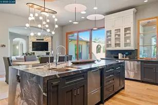 8 Quiet Country Ln, Danville, CA 94526 - Photo 14